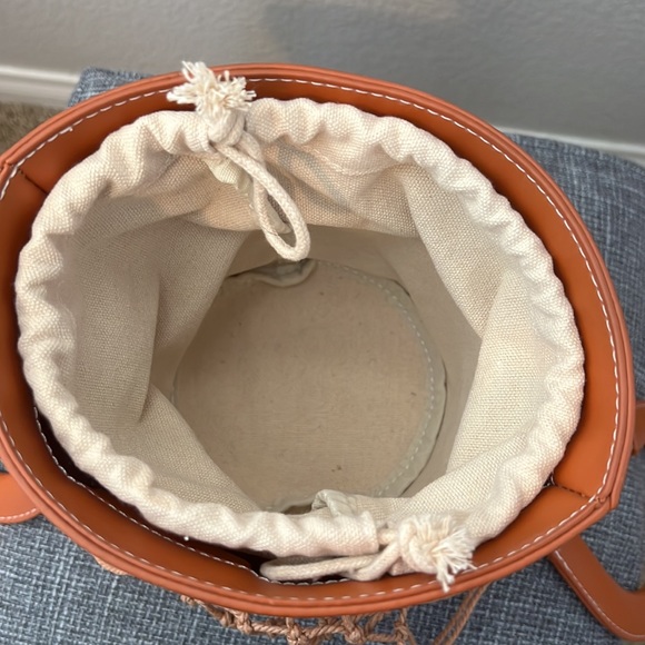 bucket bag - Picture 3 of 7